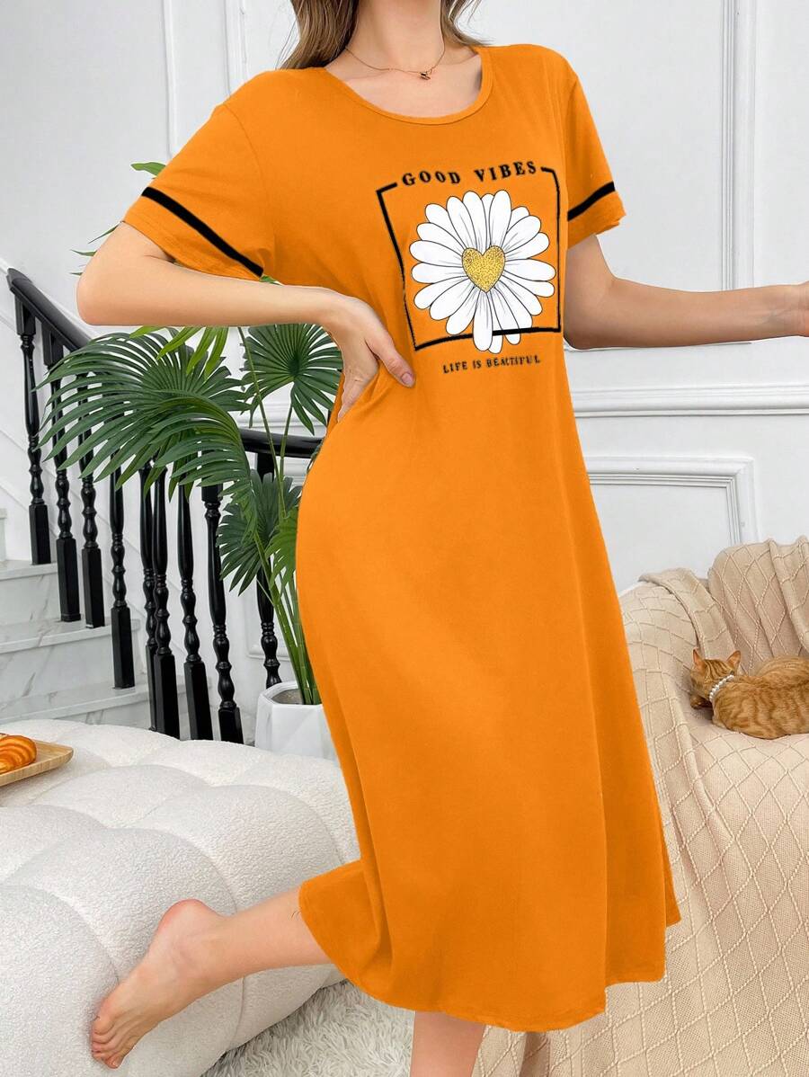 SHEIN فستان نوم كاجوال بطبعة الأقحوان