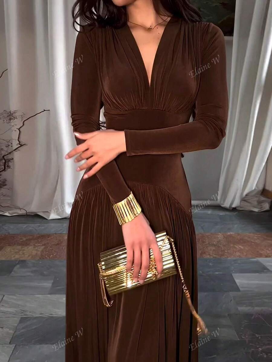 SHEIN فستان بني قطيفة بأكمام طويلة