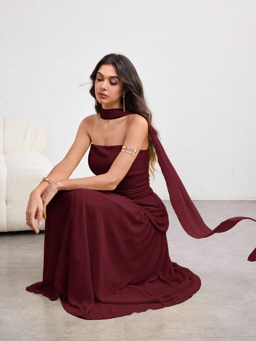 SHEIN NOVVYNE فستان عنابي بتصميم غير متماثل