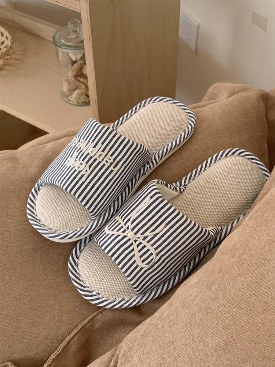 SHEIN XIXITIAO شبشب نسائي مريح بطبعة مخططة وفيونكة