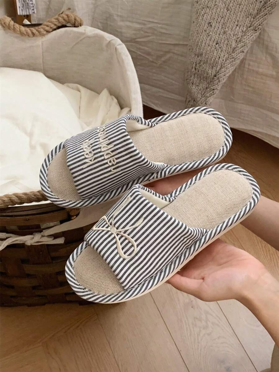 SHEIN XIXITIAO شبشب نسائي مريح بطبعة مخططة وفيونكة