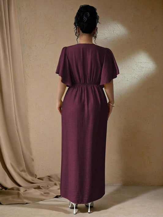 SHEIN Roveilla فستان ماكسي للمقاسات الكبيرة بأكمام منفرجة وفتحة جانبية مزين بأزرار