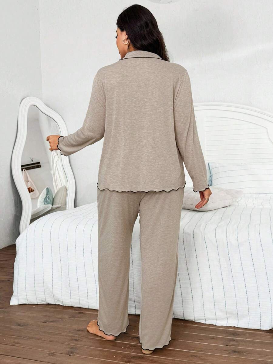 SHEIN Doze Lane طقم منزلي خاكي بأكمام طويلة