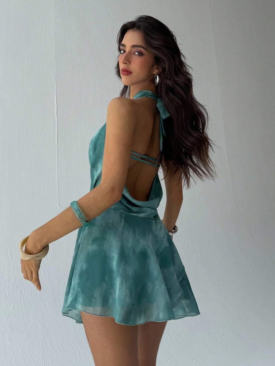 SHEIN Aloruh فستان بلون أخضر فاتح بياقة منسدلة وظهر مكشوف