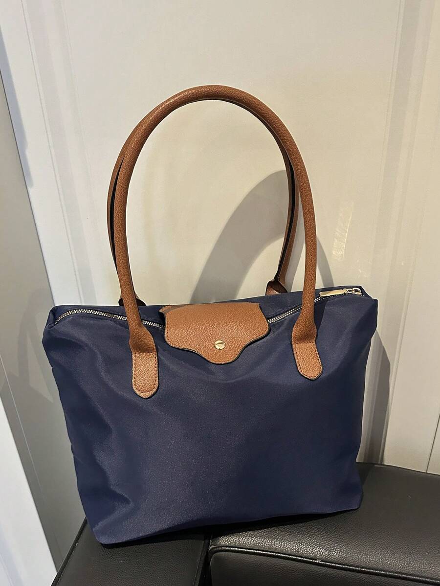 SHEIN حقيبة كتف كبيرة بلون أزرق