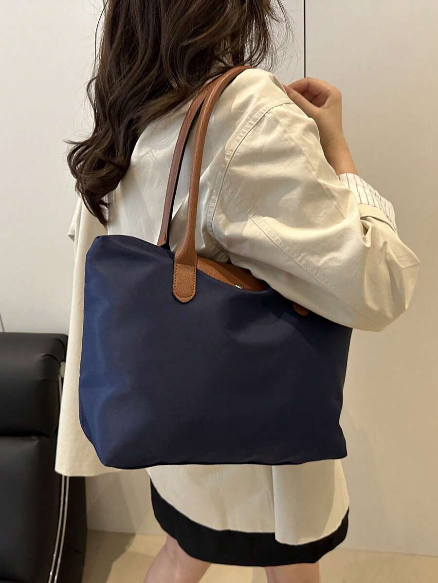 SHEIN حقيبة كتف كبيرة بلون أزرق