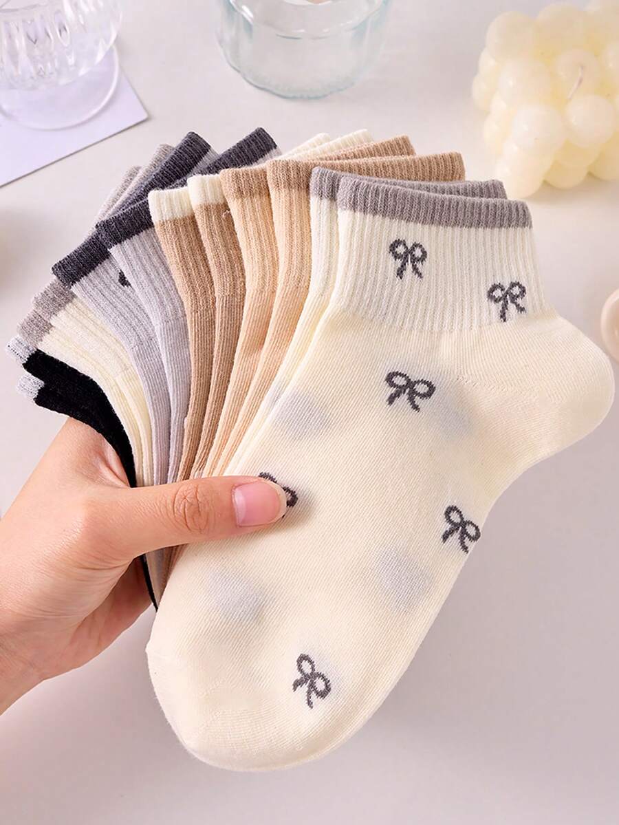 SHEIN مجموعة 5 أزواج جوارب نسائية بألوان عشوائية