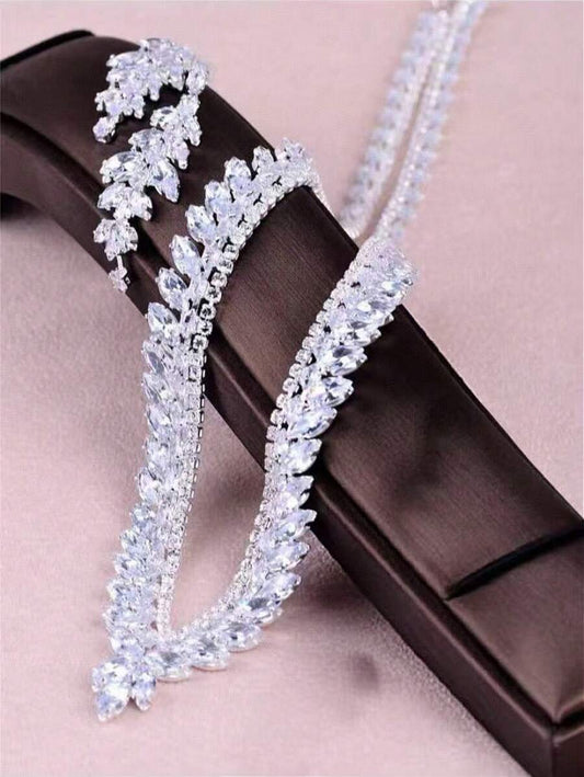 SHEIN مجموعة مجوهرات من الزركونيا البلورية قلادة وأقراط