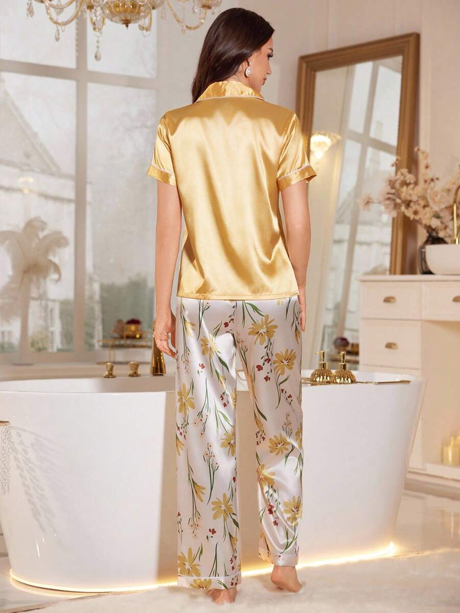 SHEIN LuxeNights طقم بيجامة صفراء بأكمام قصيرة وبنطلون مطبوع