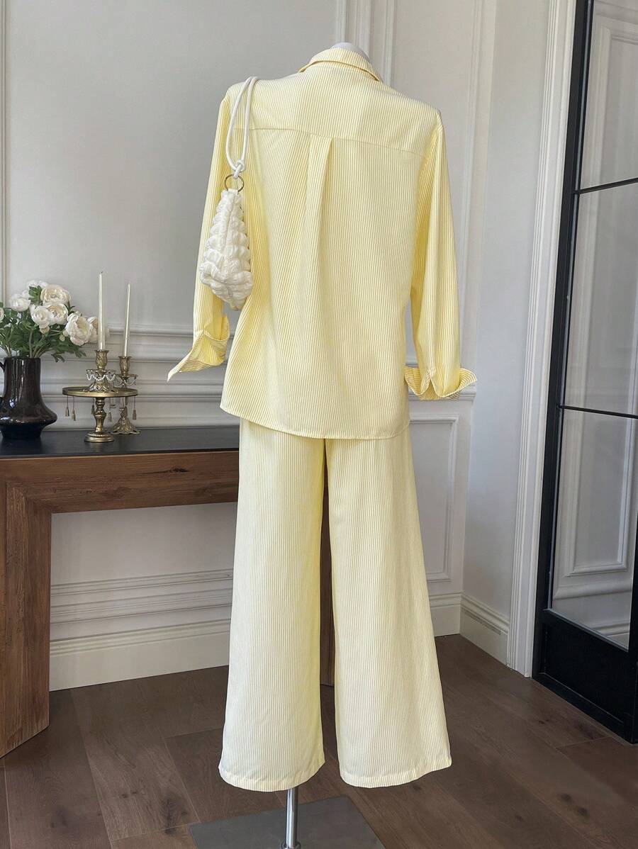 SHEIN Comfortcana طقم نسائي قطعتين قميص مخطط ومطرز مع بنطال واسع