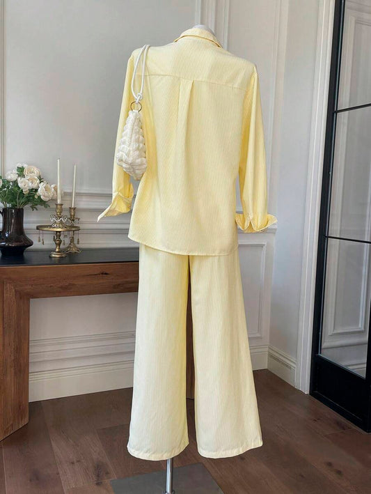SHEIN Comfortcana طقم نسائي قطعتين قميص مخطط ومطرز مع بنطال واسع
