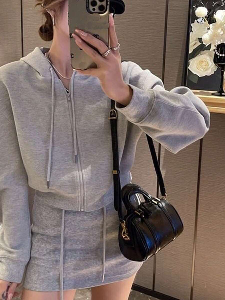SHEIN حقيبة يد جلدية ناعمة بتصميم فريد وحزام للكتف