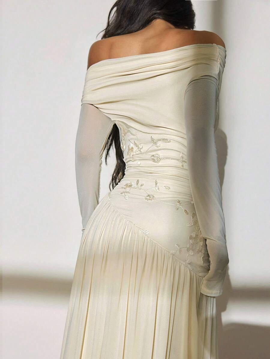 SHEIN PETITE فستان مشمشي طويل كتف واحد مطرز