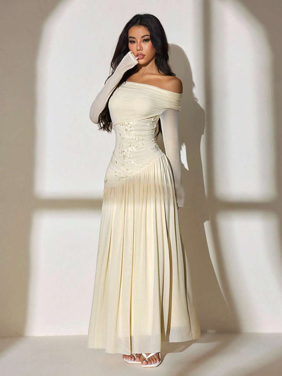 SHEIN PETITE فستان مشمشي طويل بكتف واحد مطرز