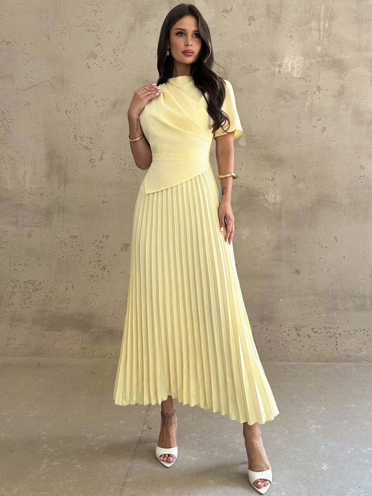 SHEIN فستان أصفر أنيق بحافة غير متماثلة مطوية ومنسدلة