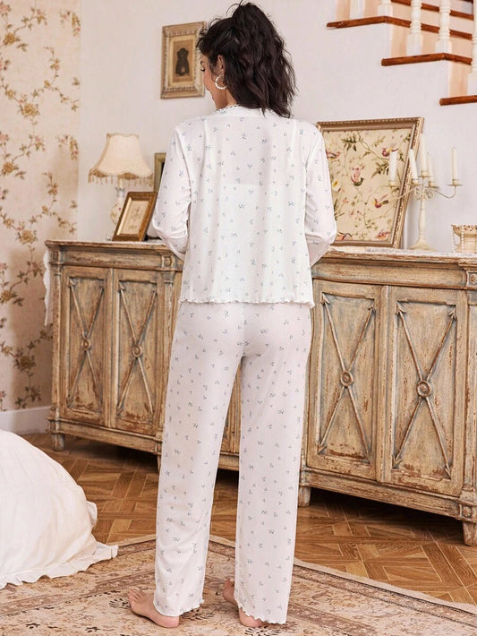 SHEIN CottageSlumber طقم بيجامة 3 قطع رداء مزين بالدانتيل وتوب كامي وبنطلون