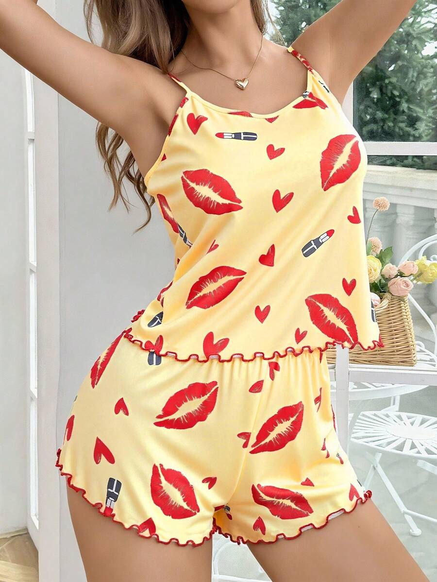 SHEIN Casual Underwear&Sleepwear بيجامة قطعتين كامي وشورت بطبعة شفاه وقلب