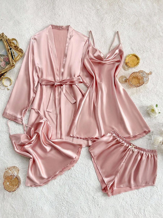 SilkySpell طقم بيجامة ساتان وردي توب كامي برقبة منخفضة وشورت وروب