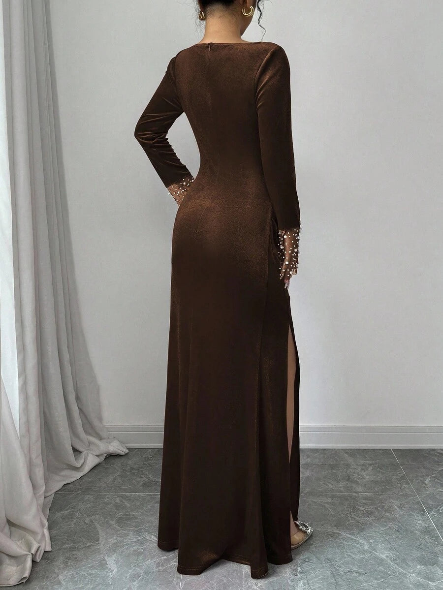 SHEIN Elenzga فستان مخملي لون بني