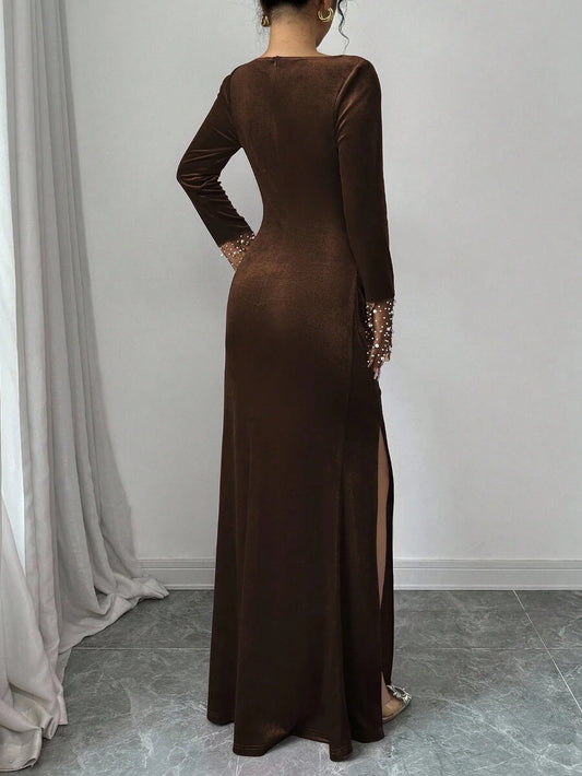 SHEIN Elenzga فستان مخملي لون بني