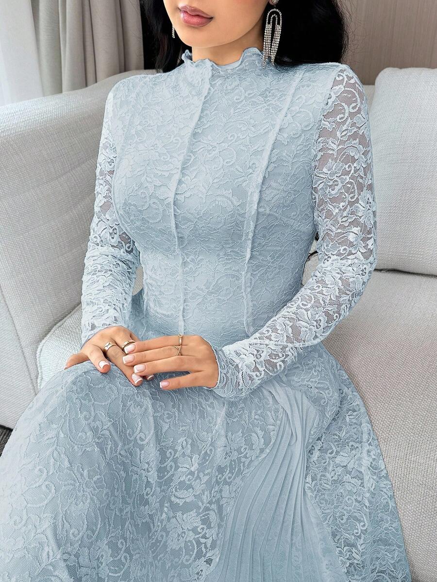 SHEIN Feyla فستان ازرق بأكمام طويلة بتطريز زهري ودانتيل