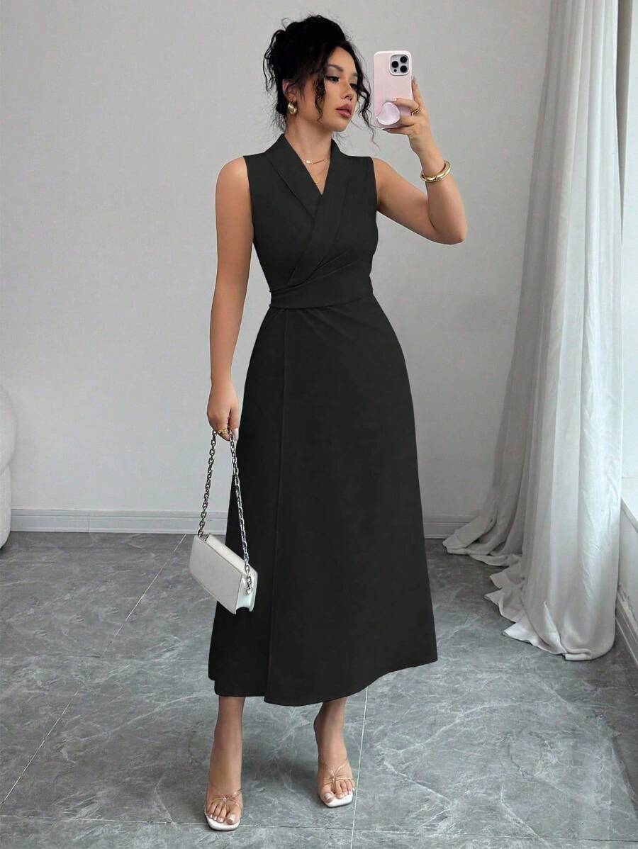 SHEIN Elenzga فستان أسود سادة بدون أكمام أنيق