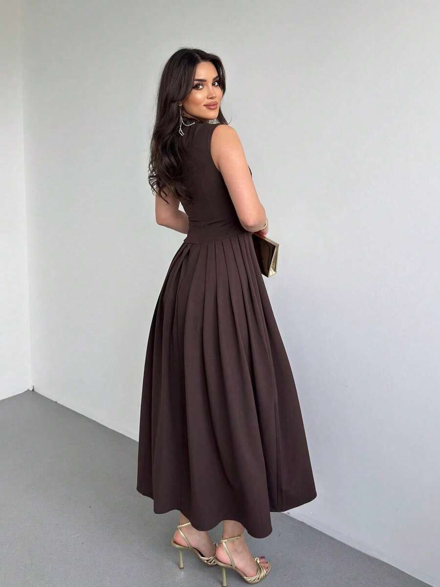 SHEIN فستان بني بتنورة مكشكشة من قماش مضفر