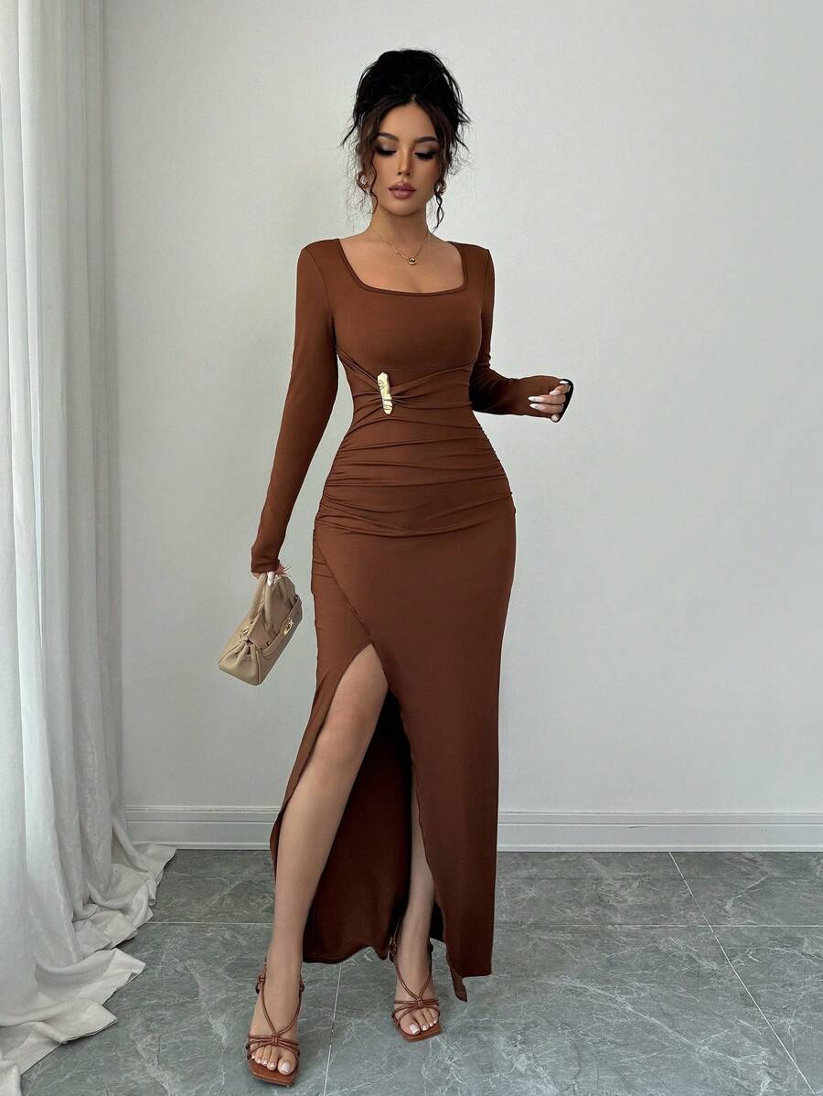 SHEIN Elenzga فستان بني بياقة مربعة وخصر بإبزيم