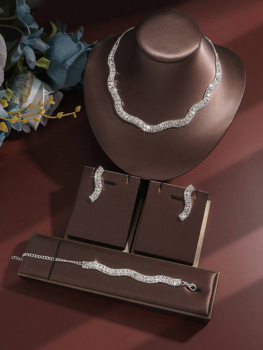 SHEIN مجموعة مجوهرات 4 قطع فضية من الراين