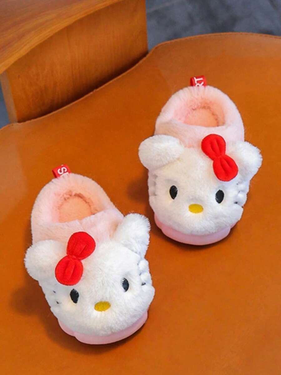 SHEIN Sanrio زوج أحذية منزلية كيتي للأطفال سميكة دافئة