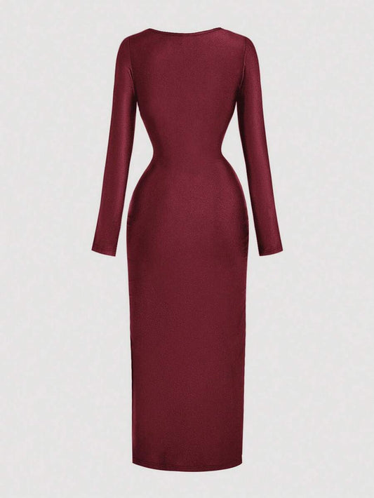 SHEIN MOD فستان طويل باللون العنابي