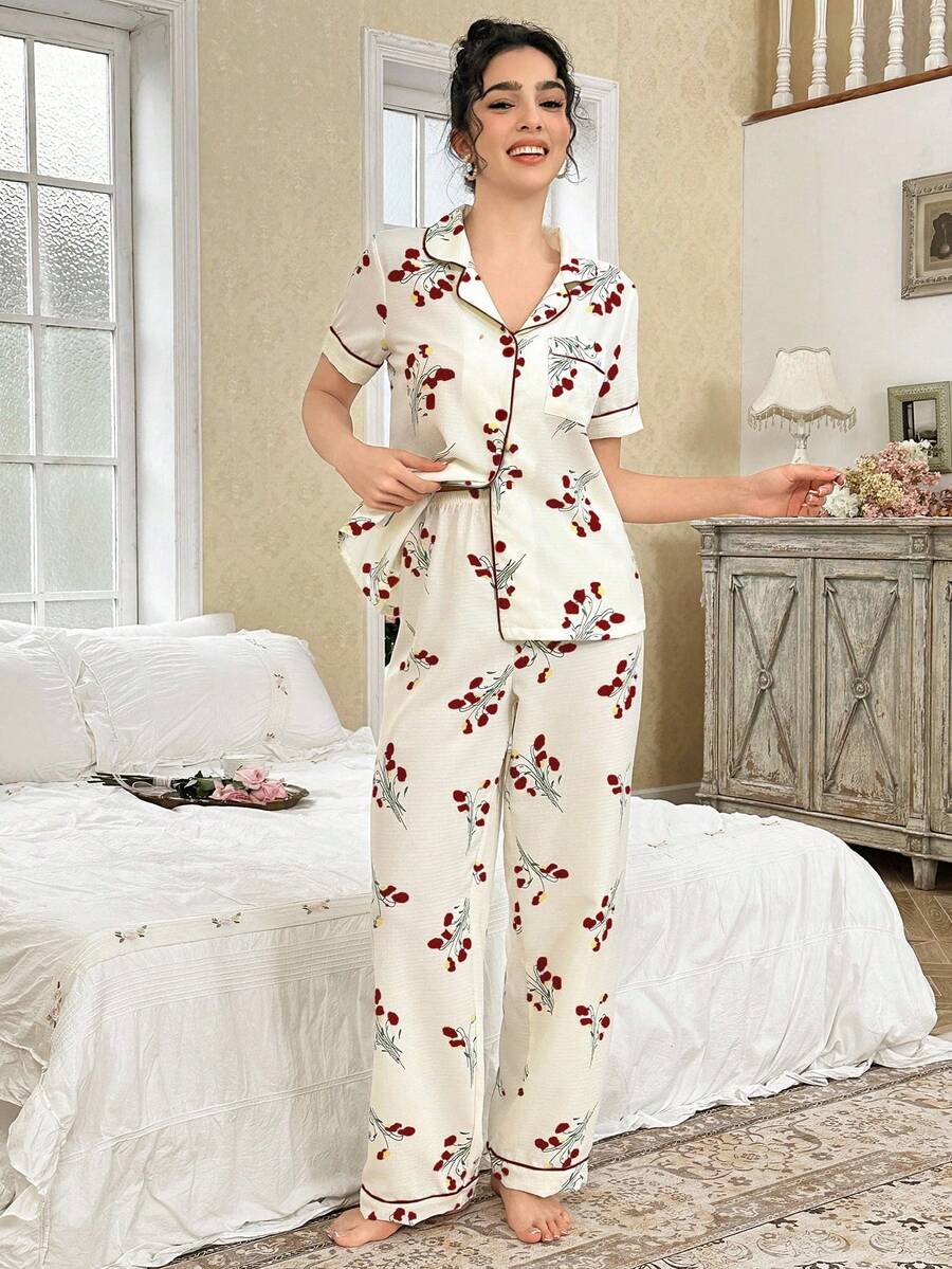 SHEIN CottageSlumber بيجامة مطبوعة بالزهور مع جيب بتريم متباين