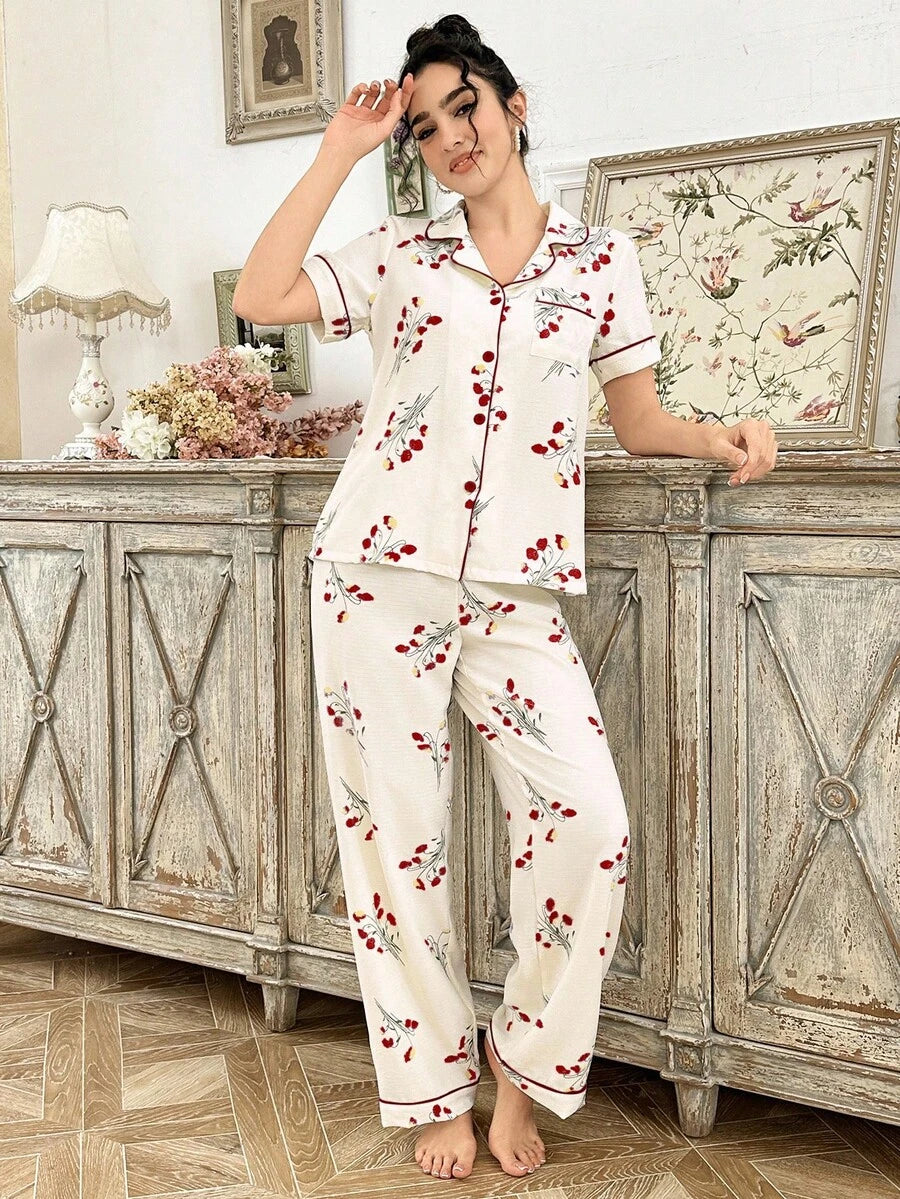 SHEIN CottageSlumber بيجامة مطبوعة بالزهور مع جيب بتريم متباين