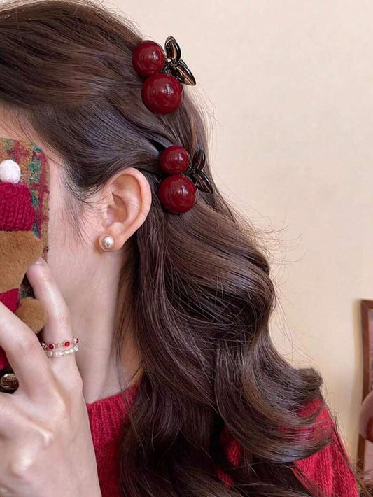 SHEIN مشابك شعر بشكل كرز أحمر صغيرة لطيفة 2 قطعة