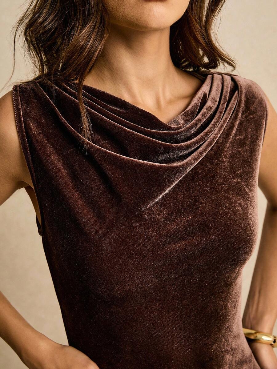 SHEIN Poéselle فستان بني أنيق بياقة عميقة وبدون أكمام