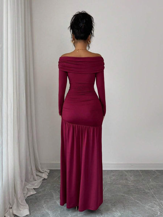 SHEIN Elenzga فستان عنابي محبوك بأكمام طويلة وياقة مكشوفة