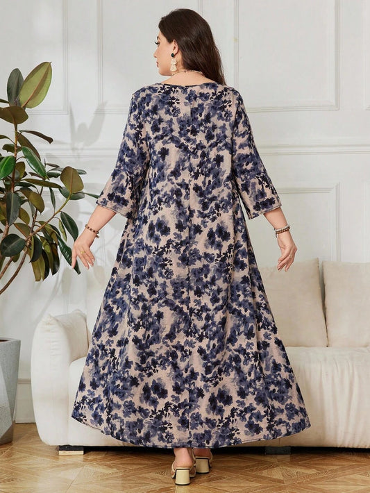 SHEIN Lacomfia فستان فضفاض للمقاسات الكبيرة بطبعة زهور وأكمام 3/4 بطراز عربي