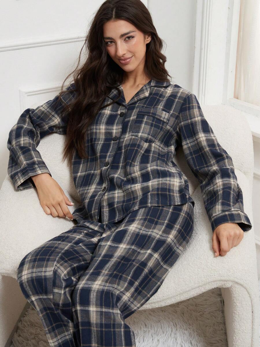 SHEIN طقم بيجامة شتوية سميكة عصرية وكاجوال