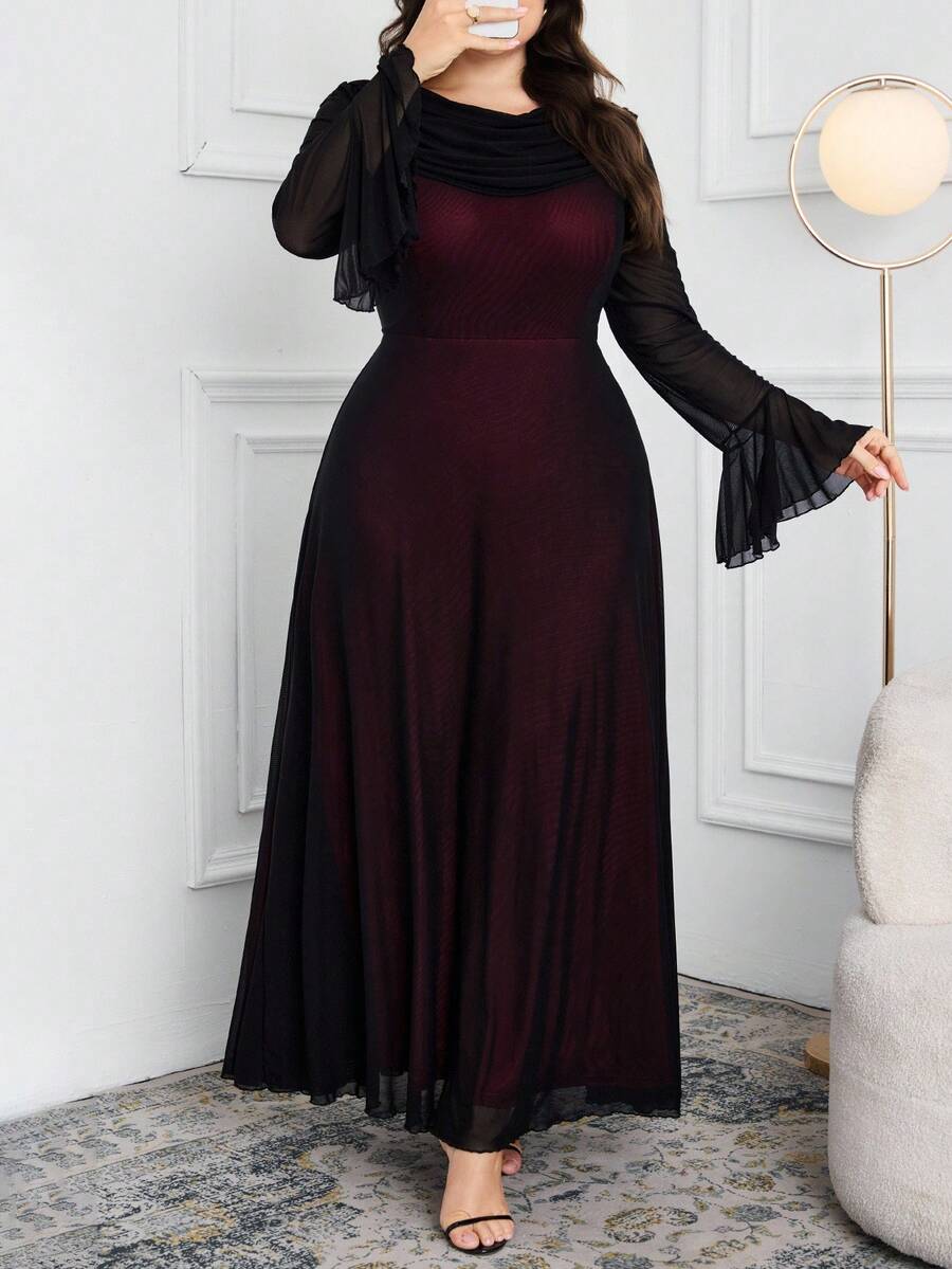 SHEIN Modelyn فستان أسود للمقاسات الكبيرة بياقة متدلية ولوحة شبكية ملونة وأكمام واسعة