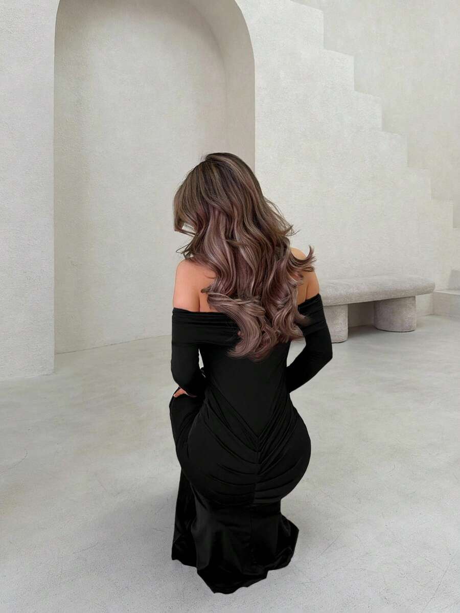 SHEIN Jemour فستان ماكسي اسود بأكتاف مكشوفة