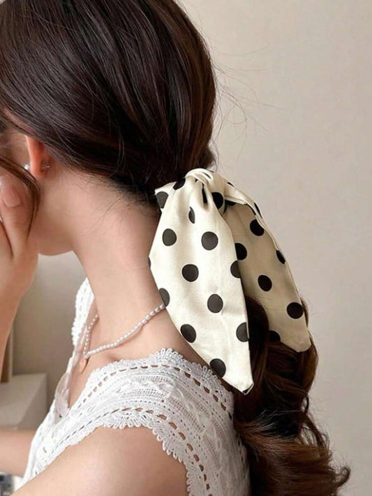 SHEIN مشابك شعر قطعتين بتصميم فيونكة  بطبعة نقاط سوداء وبيضاء
