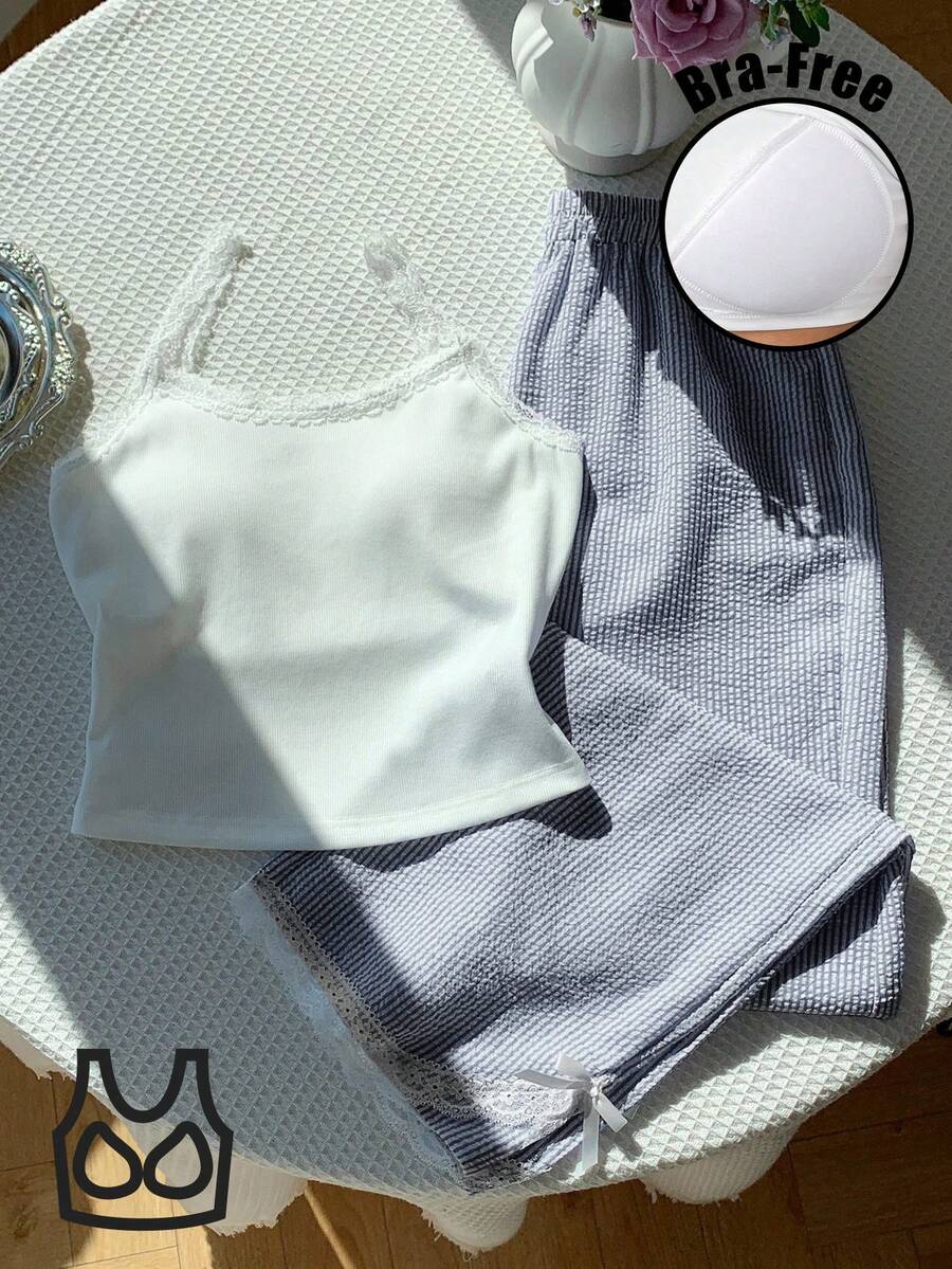 SHEIN Comfortcana طقم 2 قطع توب كاميسول دانتيل وبنطلون مخطط