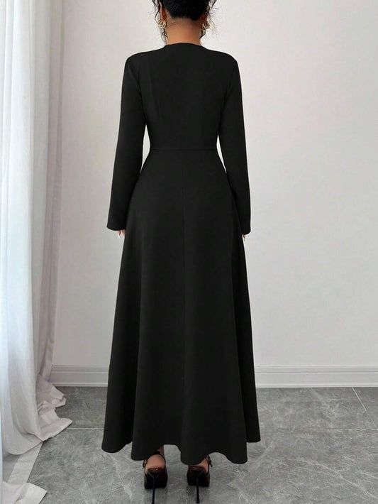 SHEIN Elenzga فستان اسود بياقة مستديرة وسحاب أمامي