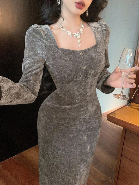 SHEIN DAZY فستان رمادي طويل وزخرفة إبزيم معدني