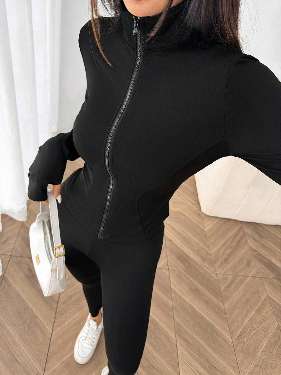SHEIN EZwear طقم رياضي 3 قطع كاردجان أسود وبلوزة كامسول وبنطلون