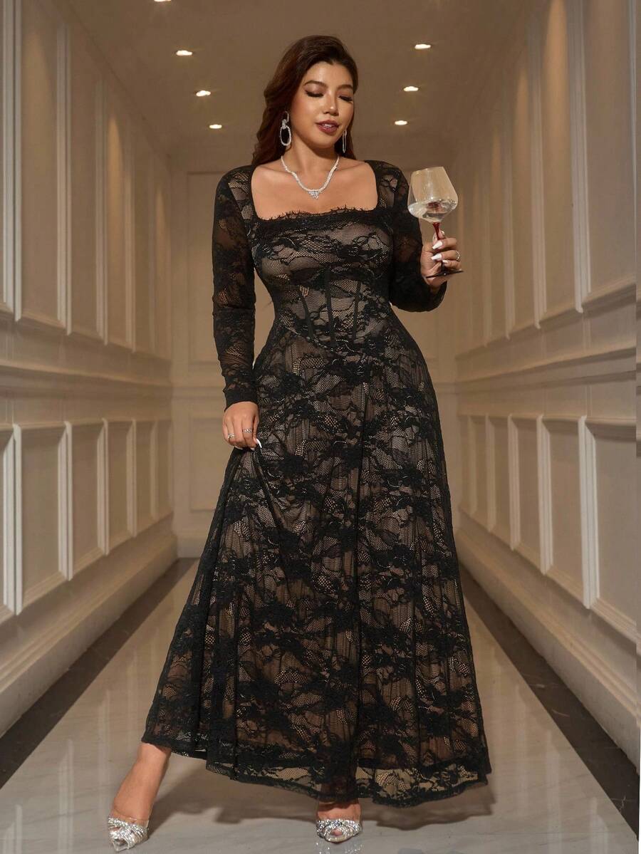 SHEIN Reflora فستان سهرة طويل أسود للمقاسات الكبيرة من الدانتيل بياقة مربعة