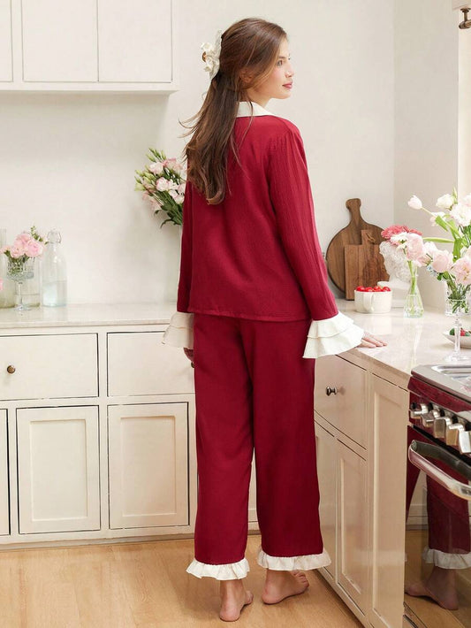 SHEIN Snug Reverie بيجامة بياقة مكشكشة وأزرار أمامية