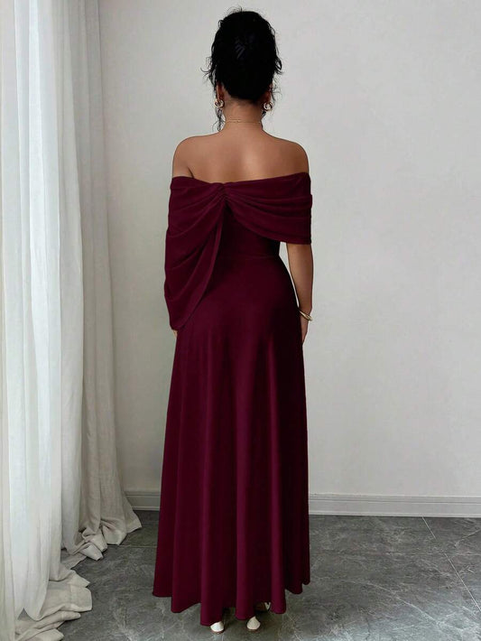 SHEIN Elenzga فستان ماكسي عنابي مزين بزهور عند الخصر