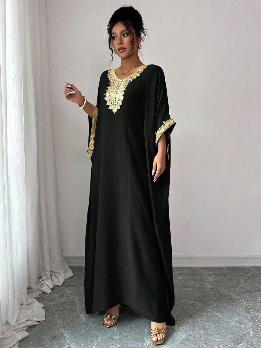 SHEIN Elenzga فستان أسود فضفاض بأكمام خفاش مزين بتطريز أنيق