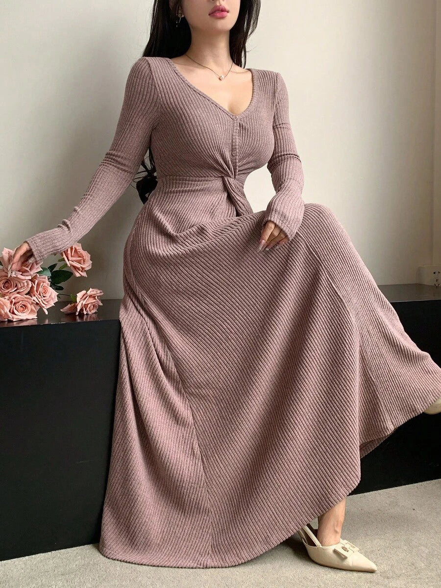 SHEIN DAZY فستان وردي متوسط الطول وتصميم ملتوي